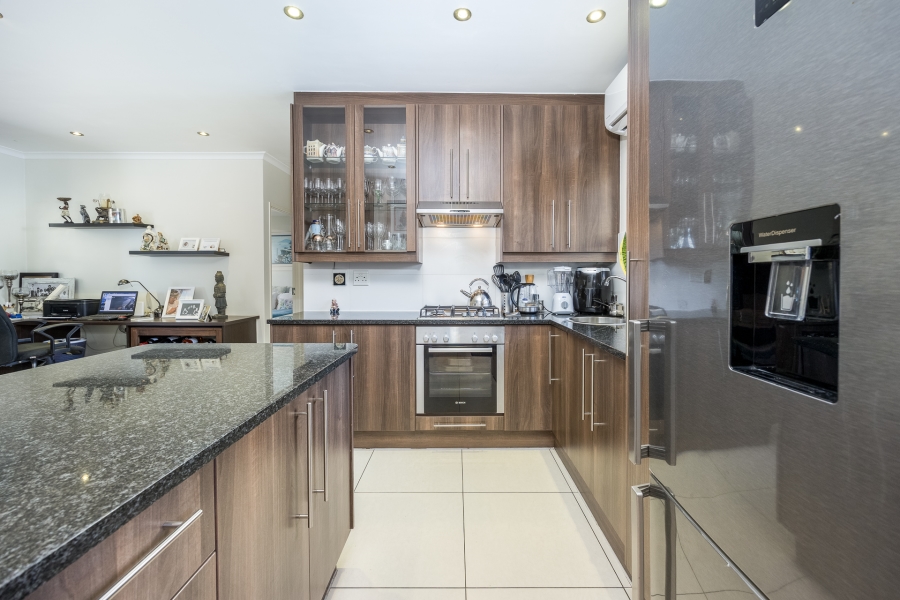 3 Bedroom Property for Sale in Sunningdale Western Cape